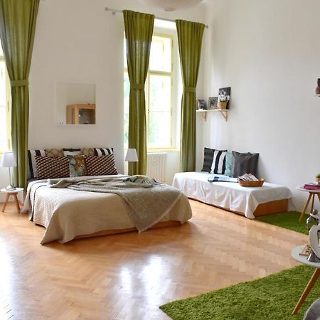 Wellness Apartments Florenc Прага Екстер'єр фото