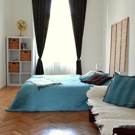 Wellness Apartments Florenc Прага Екстер'єр фото
