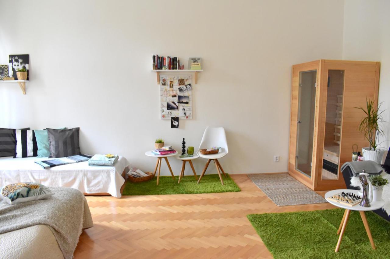 Wellness Apartments Florenc Прага Екстер'єр фото
