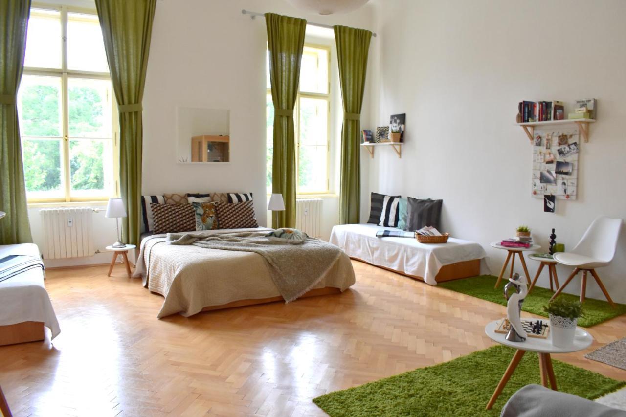 Wellness Apartments Florenc Прага Екстер'єр фото