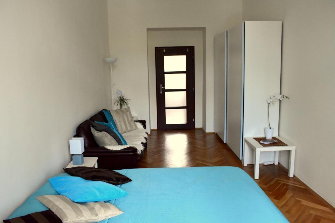 Wellness Apartments Florenc Прага Екстер'єр фото